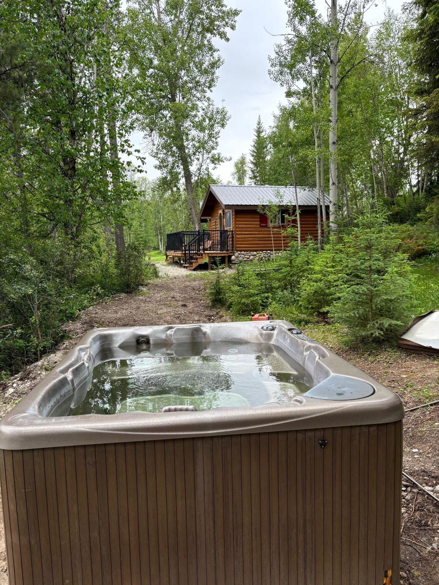 Rocky Mountain Cabins And Home Golden Bagian luar foto