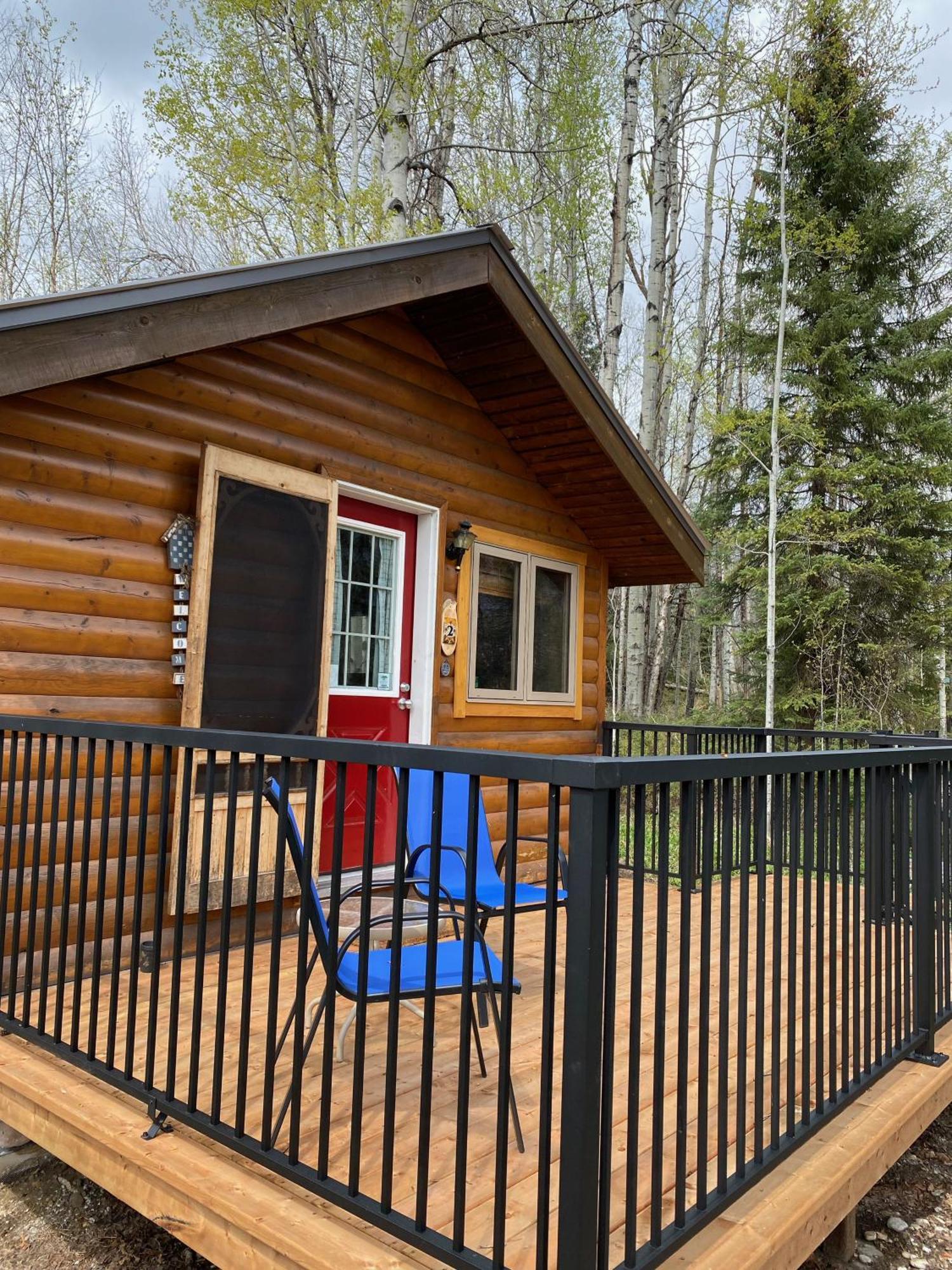 Rocky Mountain Cabins And Home Golden Bagian luar foto