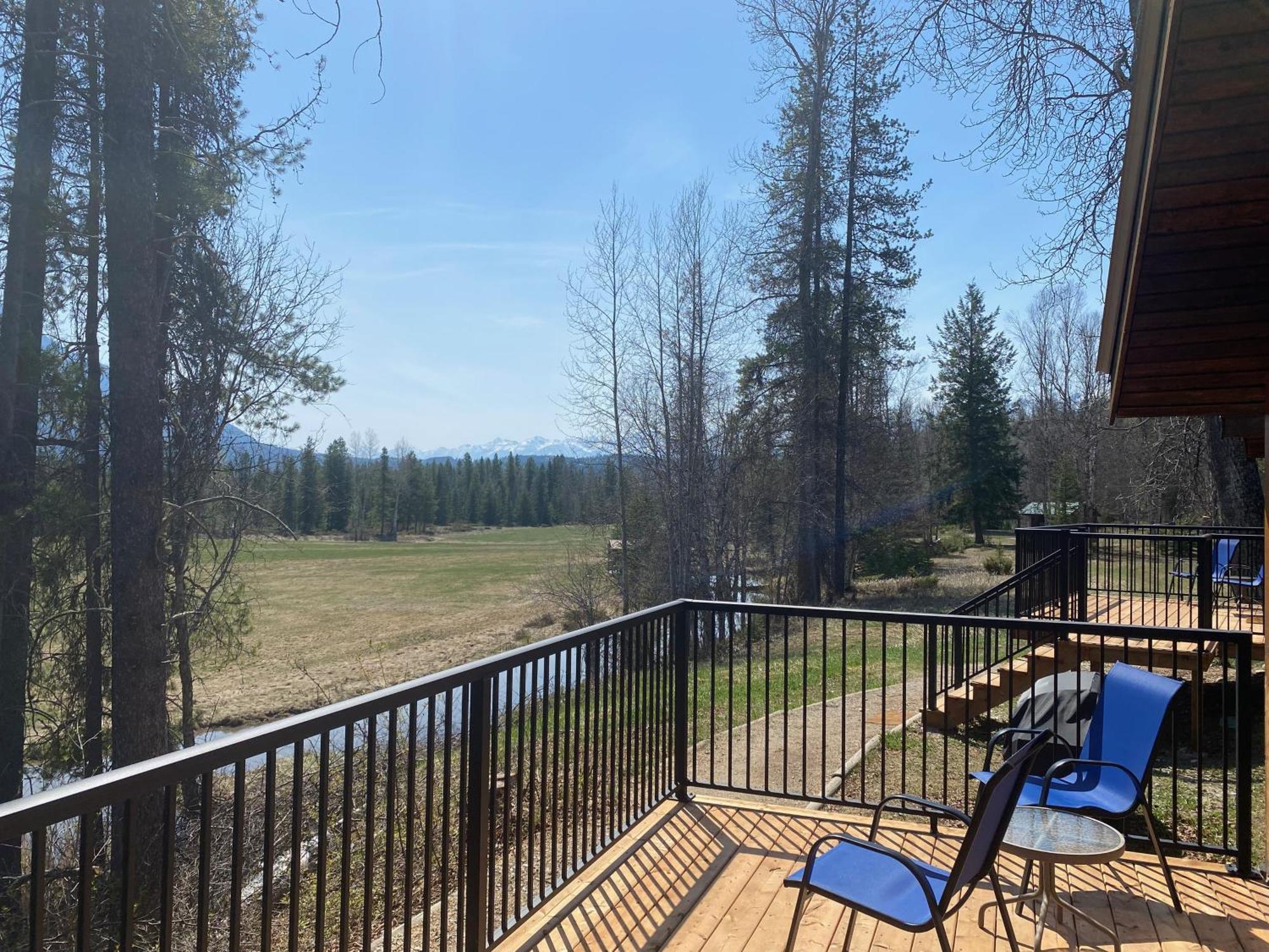 Rocky Mountain Cabins And Home Golden Bagian luar foto